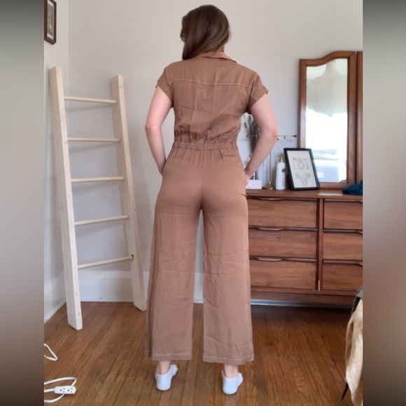 Bershka • Full Length Tan Jumpsuit Coveralls - Picture 13 of 13